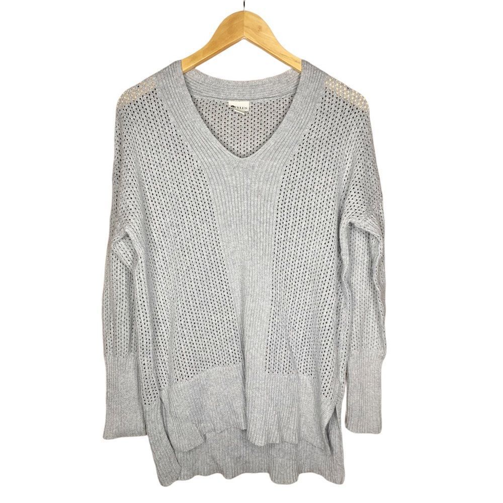 Stylus‎ V Neck Gray Sweater